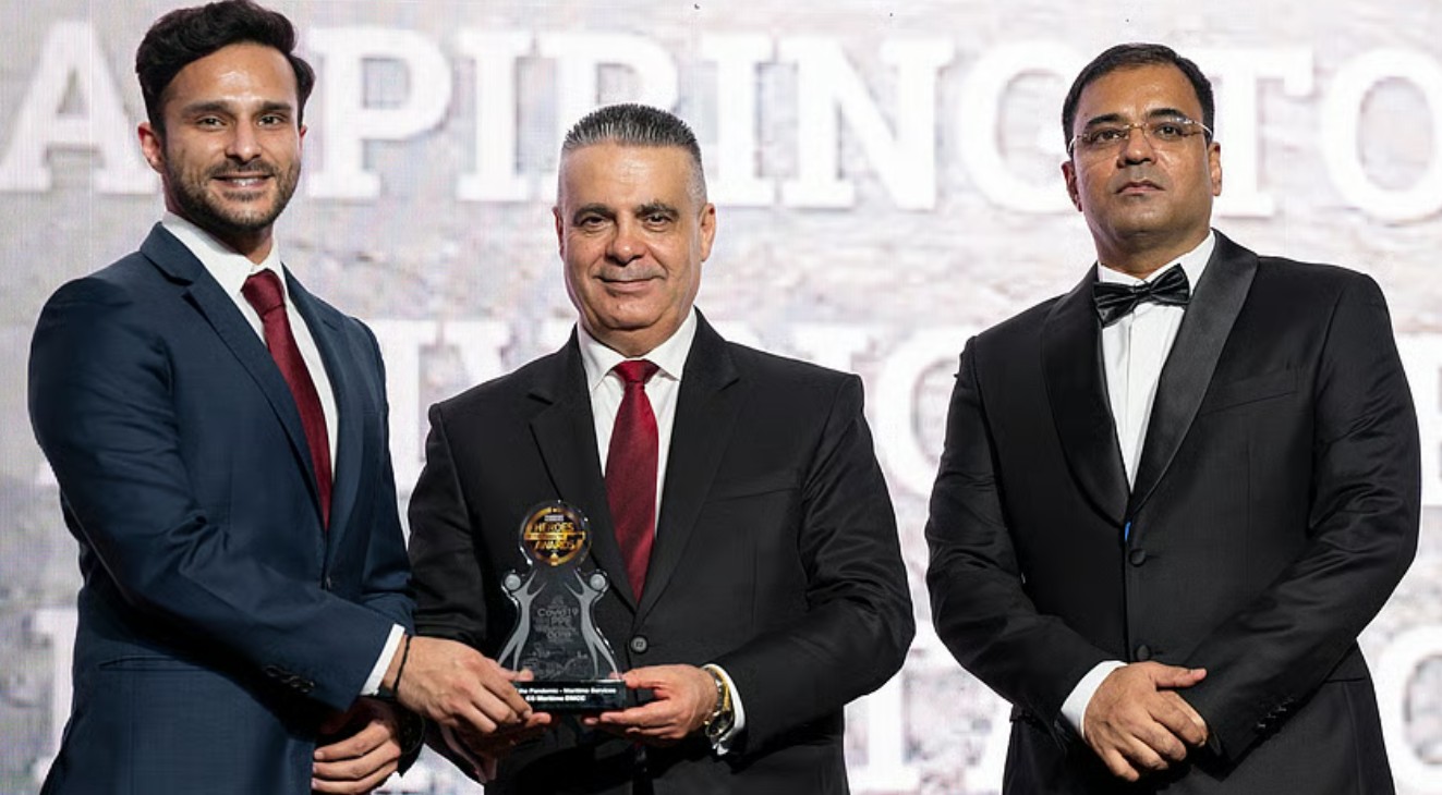 C.S. Offshore representatives receiving the Hero of the Pandemic — Maritime Service award